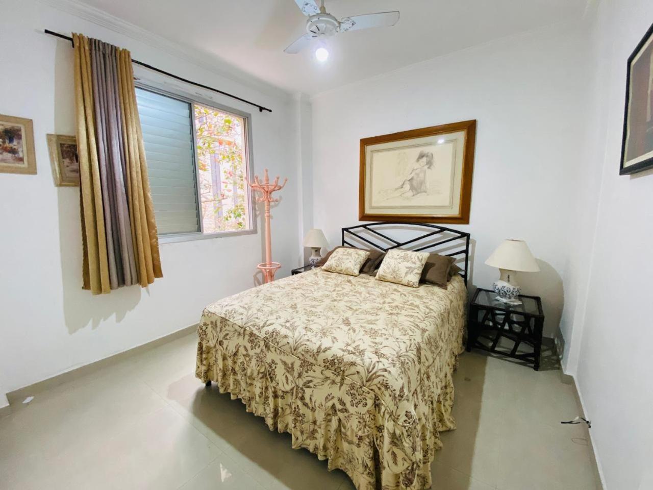 Apto De Um Dorm Centro Pitangueiras Guarujá Extérieur photo